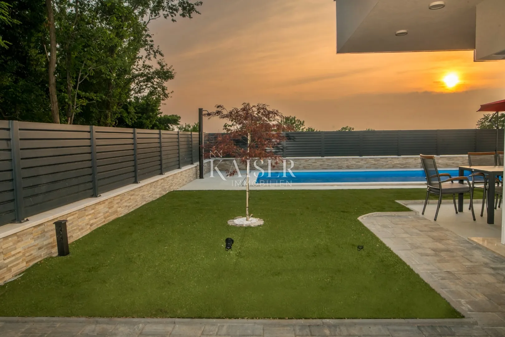 Umag, Istra, prekrasna dvojna vila sa bazenom i pogledom na more - cover