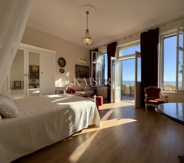 Opatija – Studio apartman 47,43 m2 u povijesnoj vili 2. red do mora s parkingom, terasom i prekrasnim pogledom - cover