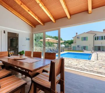 Istra, Labin - rustikalna vila s pogledom na more, 260 m2 - cover