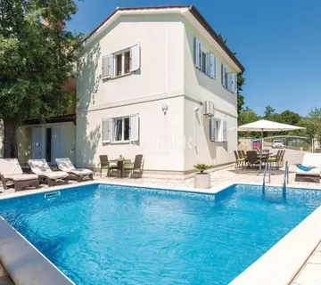 Istra, Rabac - kuća s dva stana i pogledom na more, 199 m2 - cover