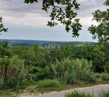 Istra - Grožnjan - građevinsko zemljište s prekrasnim pogledom