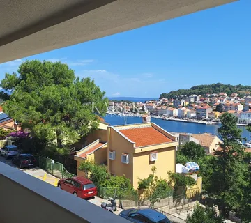 Mali Lošinj - predivni apartman 105 m2 u centru grada - cover