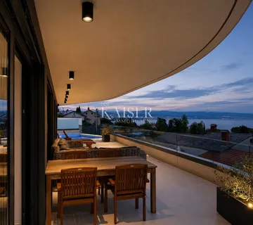 Opatija | Privatna rezidencija s infinity bazenom i panoramskim pogledom na Jadran | 500 m od plaže Slatina