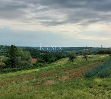 Istra - Grožnjan - građevinsko zemljište
