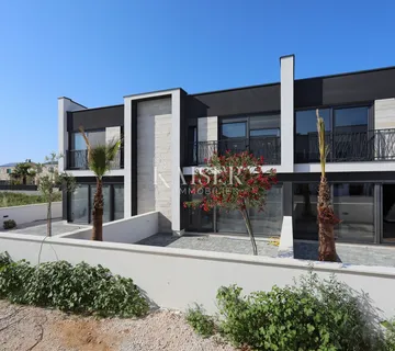 Zadar, Privlaka dvoetažni stan s vrtom blizu centa i mora - cover