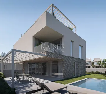 Istra, Novigrad, okolica - stan 108m2; krovna terasa 112m2; 300m od mora - cover