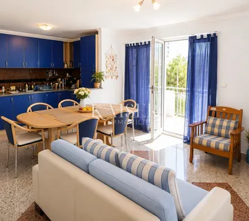 Crikvenica, Selce - trosobni stan 300m od mora - Selce, Crikvenica