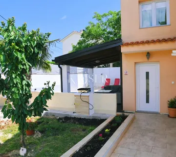 Otok Krk, Gostinjac - kuća 160m2 sa bazenom - cover