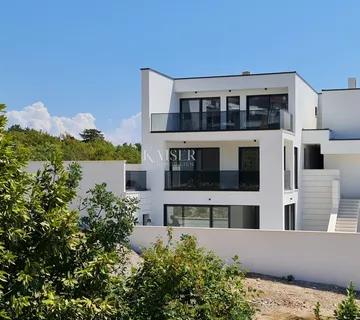 Crikvenica - luksuzni stan sa panoramskim pogledom