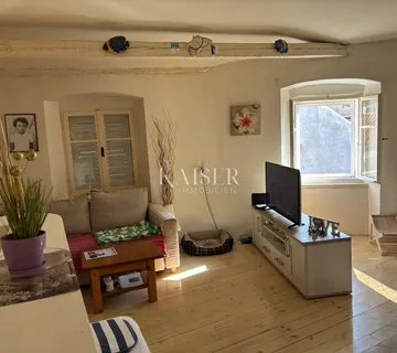 Cres, stan 54m2 - strogi centar, nekoliko koraka od rive