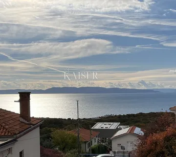 Kostrena - kuća s 5 stambenih jedinica - cover