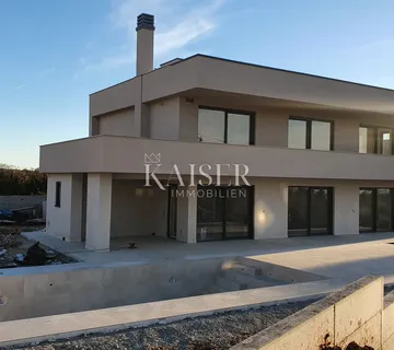 Istra - Poreč, luksuzna vila sa krovnom terasom i pogled na more