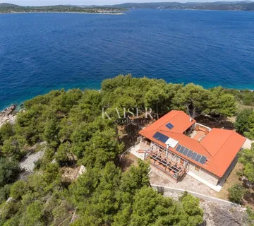 Split, Drvenik - Luksuzna kamena vila, 8700 m2, prvi red do mora - Drvenik Mali, Trogir