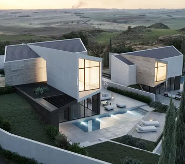 Istra, Pićan - luksuzna obiteljska vila s bazenom i pogledom na prirodu - cover