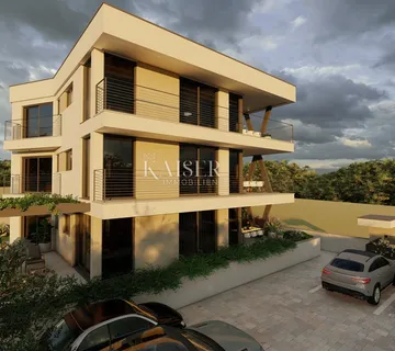 Otok Krk, Krk - luksuzan apartman u prizemlju
