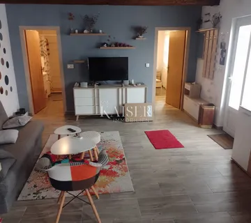 Novi Vinodolski - najam, stan 1S+DB - cover