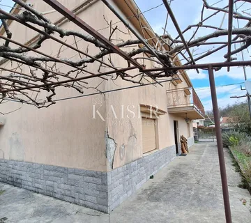 Opatija, Jušići, starina s velikim građevinskim zemljištem - cover