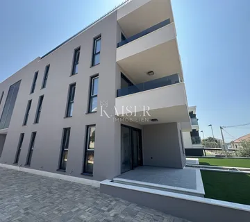 Zadar, Diklo, dvosobni stan 76,97m2, 50 m od mora - cover