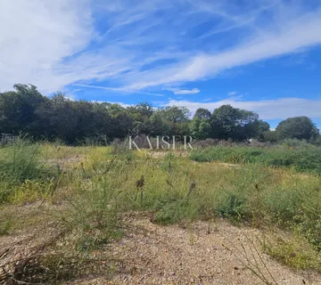 Otok Krk, Malinska - građevinsko zemljište 500m2 - cover