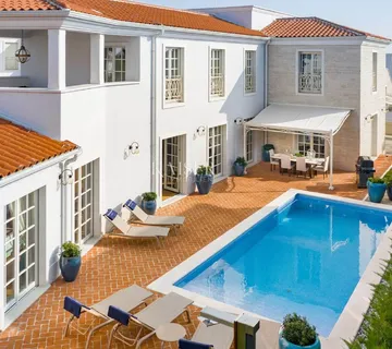 Istra - Poreč, premium luksuzna vila blizu mora - cover