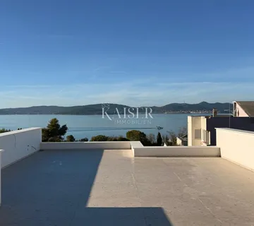Zadar - luksuzni penthouse 3S+DB, 70m do mora
