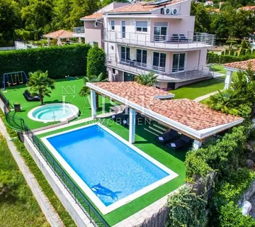 Opatija, Pobri – Dvojna vila s bazenom i teniskim terenom - Pobri, Opatija