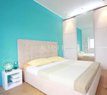 Opatija, Opatija- Stan u  centru dvije minute od plaže - cover