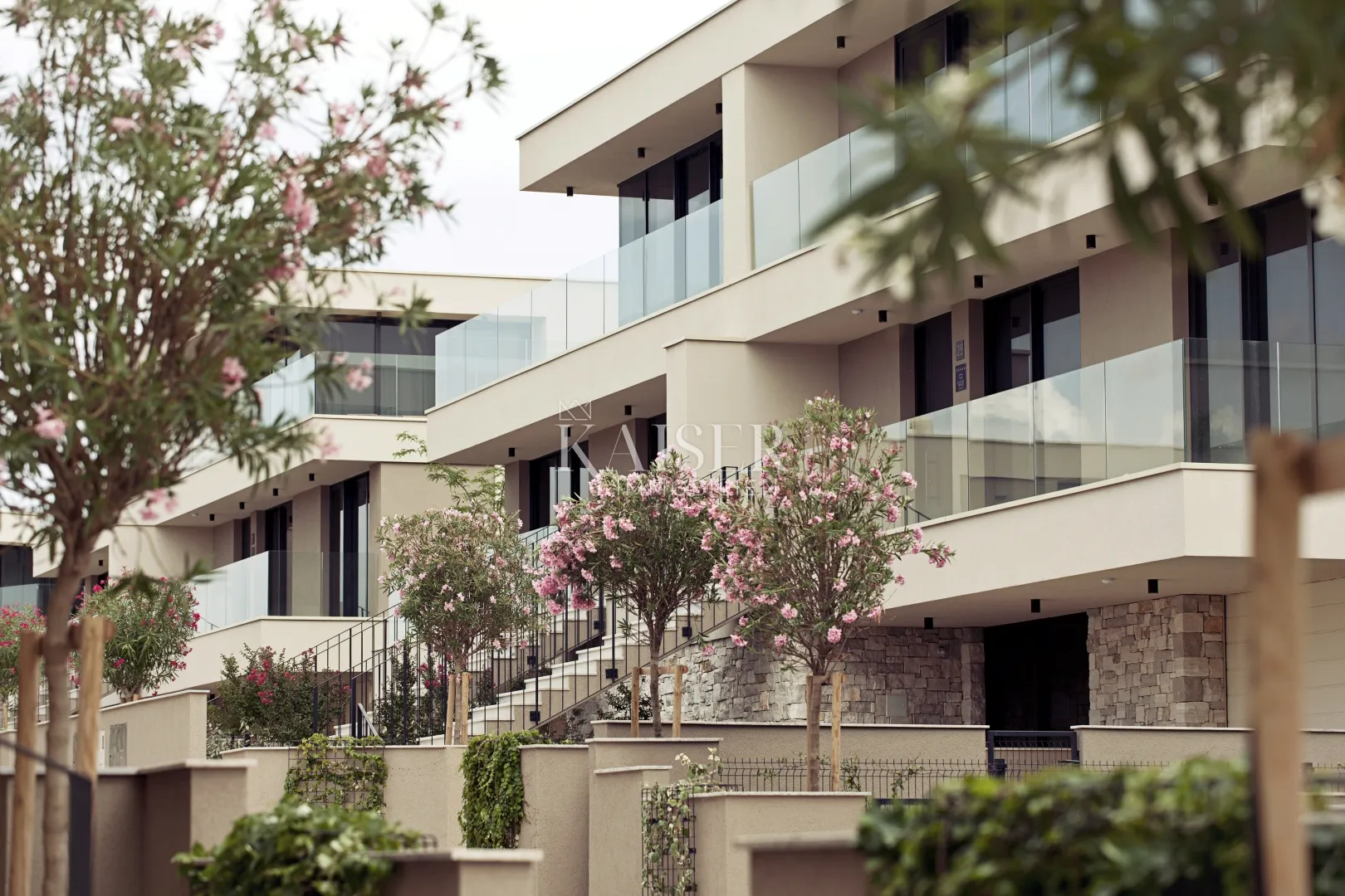 Istra, Umag, Savudrija - luksuzna vila u resortu, sa tri spavaće sobe, 427m2 - cover