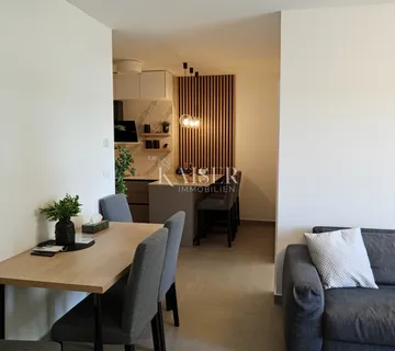 Istra, Umag, odličan stan 74m2 s vrtom - cover