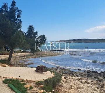 Istra, Ližnjan- Građevinsko zemljište T2 namjene - cover