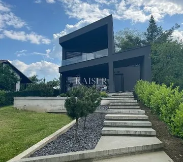 Zagreb - moderna kuća s prekrasnim pogledom na Zagreb - cover