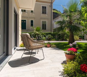 Opatija- ekskluzivna vila u samom centru, 216m2 - cover