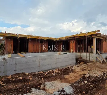 Istra, Žminj - kuća s bazenom - cover