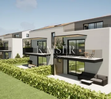 Istra, Poreč, stan 71 m2 u prizemlju sa vrtom - cover