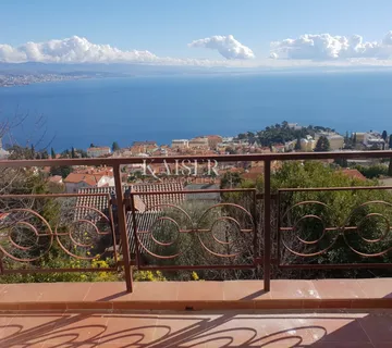 Opatija – Kuća sa 14 stanova