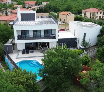 Rijeka, Šmrika - moderna luksuzna vila sa dva stana i bazenom - Šmrika, Kraljevica