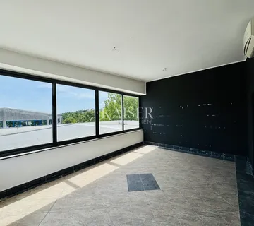 Matulji – Poslovni prostor (140 m2) za zakup na odličnoj lokaciji - cover