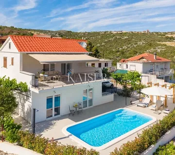 Šibenik - Kanica, kuća s bazenom, 150 m od mora - Kanica, Rogoznica