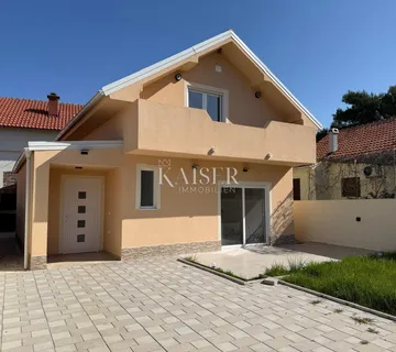 Zadar, Vir - potpuno renovirana kuća na Viru, 600 m od mora