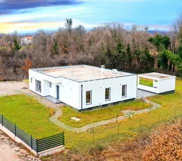 Istra, Labin - novogradnja s bazenom u prirodi, 137 m2 - cover