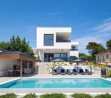 Istra, Pomer-ekskluzivna vila 195m2 s bazenom,panoramskim pogledom - cover