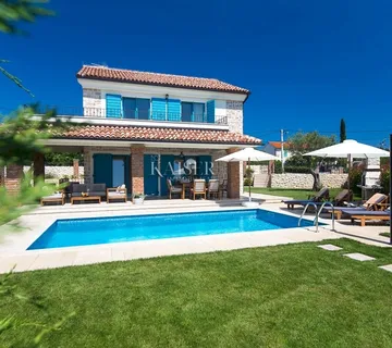 Otok Krk, Dobrinj, okolica - luksuzna villa 181m2 - cover