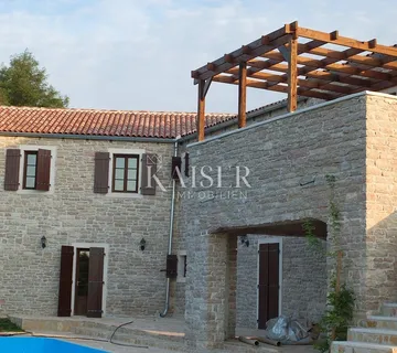 Istra - Motovun, kamena kuća u središnjoj Istri