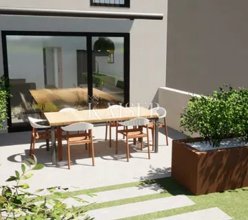 Istra, Poreč, kuća u nizu- 2 km plaža - cover