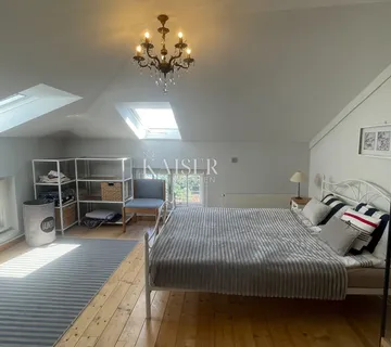 Opatija, Lovran – Etaža povijesne vile s 2 stana 100 m od mora - cover