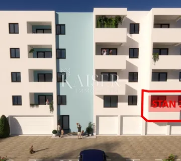 Istra, Pula- jednosoban stan 42m² s balkonom