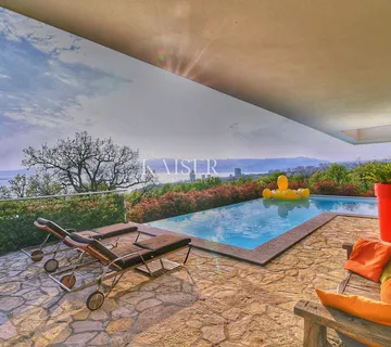 Kostrena - moderna kuća s predivnim pogledom na Kvarner - cover