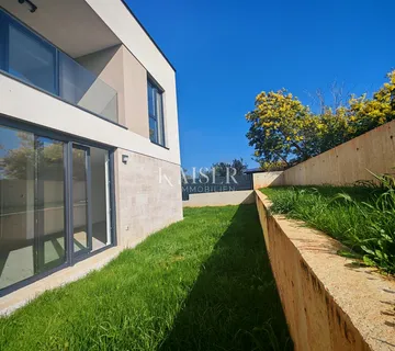 Istra, Banjole- moderan stan 50m2 samo 250m od mora - cover