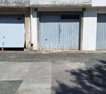 Opatija, garaža 21 m2,najam - cover