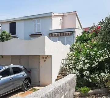 Pag, Novalja - kuća 117m2 sa garažom i okućnicom  - cover